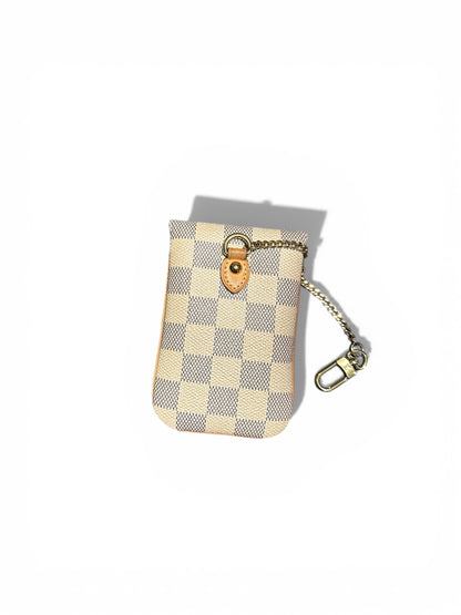 Louis Vuitton – Telefontäschchen / Mini-Kettenetui Damier Azur